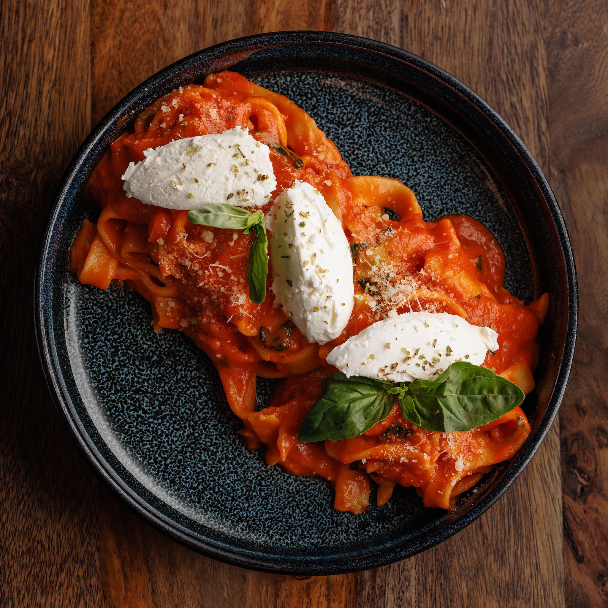 tagliatelle cu sos rosii